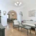Cozy House In Casa vacanze *