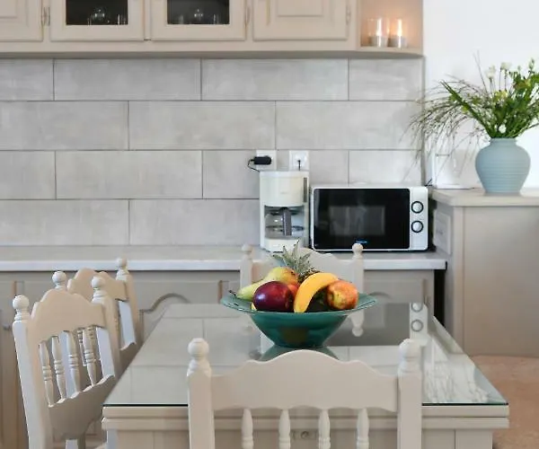 Cozy House In * Nausa