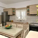 Cozy House In Naousa